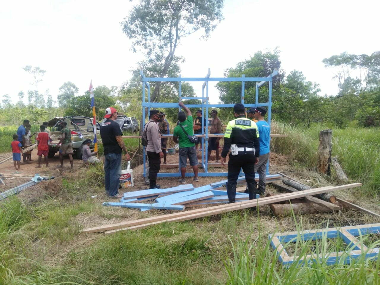 Pembangunan dua unit MCK di Kampung Kaliki, Distrik Malind, Kabupaten Merauke – Surya Papua/IST