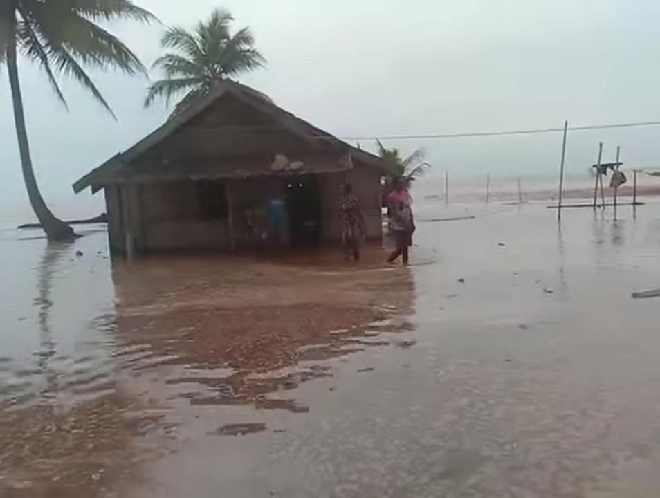 Perumahan masyarakat di Kampung Wambi dan Eswambi yang terendam tadi pagi – Surya Papua/IST
