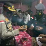 Barang bukti yang diamankan Kapolres Merauke, AKBP Untung Sangaji bersama anggota Brimob – Surya Papua/IST