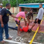 Rekonstruksi pembunuhan terhadap korban Felix yang sedang dilaksanakan – Surya Papua/IST
