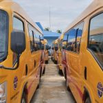 Belasan bus yang masih diparkir di halaman Kantor Dishub Merauke – Surya Papua/Yulianus Bwariat