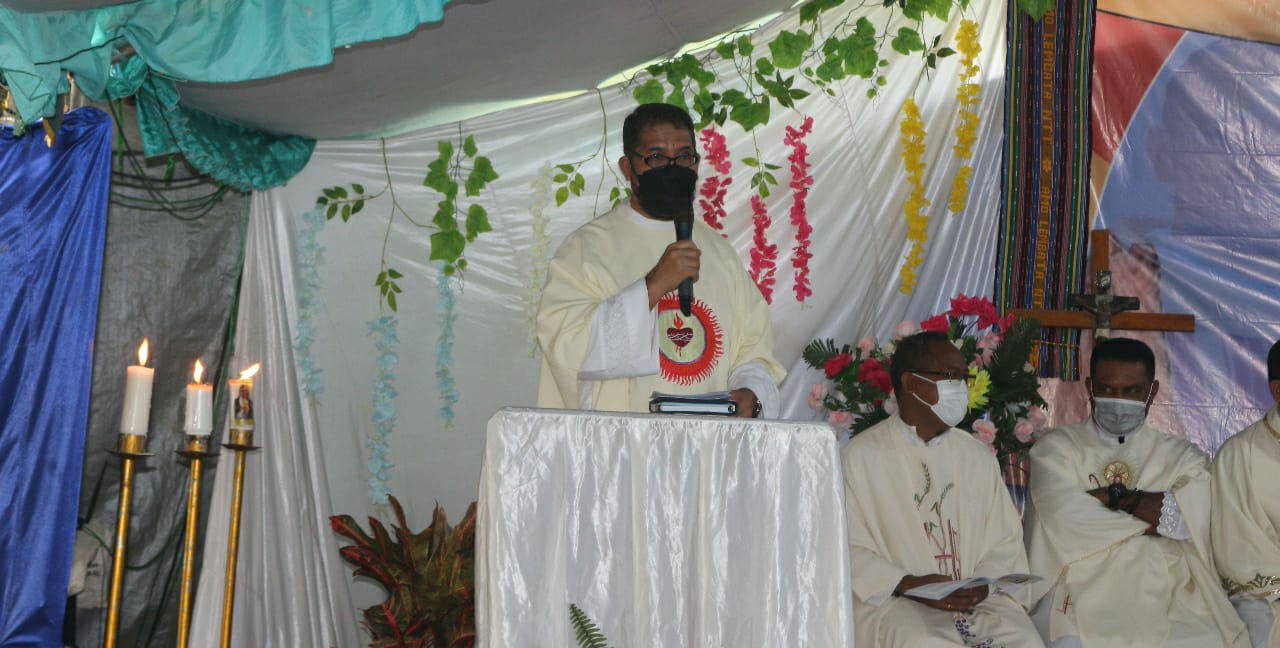Pastor Donatus Wea, Pr- Surya Papua/Frans Kobun