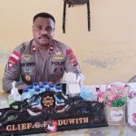 Komandan Batalyon D Pelopor Satbrimob Polda Papua, Kompol Clief Gerald Duwith – Surya Papua/Frans obun