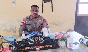 Komandan Batalyon D Pelopor Satbrimob Polda Papua, Kompol Clief Gerald Duwith – Surya Papua/Frans Kobun