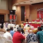 Elemen masyarakat yang hadir dalam pertemuan di auditorium Kantor Bupati Merauke – Surya Papua/Yulianus Bwariat