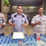 Puluhan botol sopi yang diamankan Polres Merauke – Surya Papua/IST