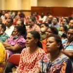 ASN dan Pemuda Malind yang mengikuti pertemuan bersama Bupati Merauke, Romanus Mbaraka – Surya Papua/Frans Kobun
