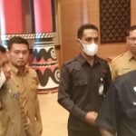 Bupati Merauke, Romanus Mbaraka usai pertemuan bersama ratusan ASN – Surya Papua/Frans Kobun