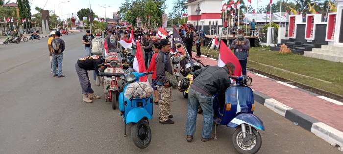 Kendaraan bikers yang sedang siap melakukan perjalanan menuju Boven Digoel – Surya Papua/Yulianus Bwariat