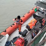Pencarian di perairan Kondo terhadap tiga orang yang hilang oleh Basarnas Merauke – Surya Papua/IST