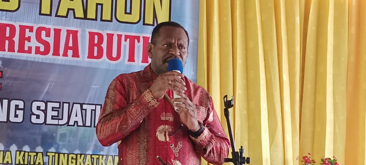 Ketua Dewan Paroki Santa Theresia Buti, Yoseph Gebze – Surya Papua/Frans Kobun