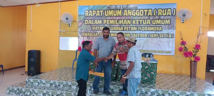 Hendrikus Sareng terpilih menjadi Ketua Umum Petani Flobamora di tiga distrik – Surya Papua/IST