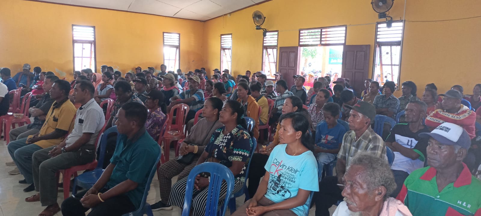 Perwakilan petani flobamora dari tiga distrik yang menghadiri RUA – Surya Papua/Frans Kobun