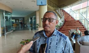 Kepala Kantor wilayah Kementerian Hukum dan HAM Provinsi Papua, Antonius M.Ayorbaba – Surya Papua/Yulianus Bwariat