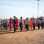 Karyawan TSE Group dan Korindo Papia sedang apel bersama – Surya Papua/IST