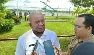 Kepala Dinas Perikanan dan Kelautan Kabupaten Merauke, Leunard Rumbekwan- Surya Papua/Yulianus Bwariat