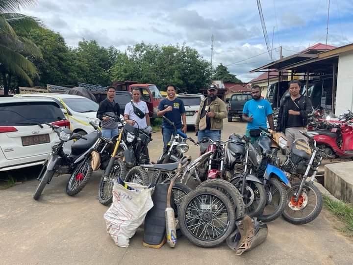Sebelas unit kendaraan bermotor yang diamankan tim Rajawali 01 Polres Merauke – Surya Papua/Yulianus Bwariat