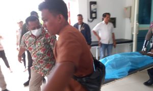 Korban meninggal dunia saat dibawa ke kamar jenazah di RSUD Merauke – Surya Papua/ Yulianus Bwariat