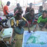 Tim dari Proyek ATSEA -2 mendampingi masyarakat di kawasan Pulau Kolepom dalam pembangunan perairan berkelanjutan di perairan Pulau Kolepom – Surya Papua/IST