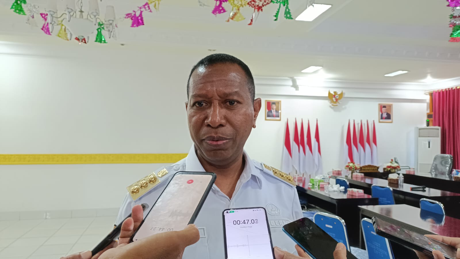 Penjabat Gubernur Papua Selatan, Apolo Safanpo – Surya Papua/Yulianus Bwariat