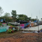 Puluhan terop rubuh dihantam angina kencang tadi siang – Surya Papua/Yulianus Bwariat