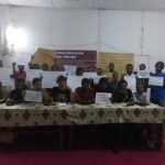 Sejumlah mahasiswa sedang memberikan keterangan pers kepada wartawan – Surya Papua/IST