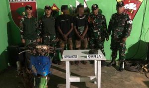 Dua pelajar di Boven Digoel yang diamankan Satgas Pamtas RI-PNG karena kedapatan membawa ganja – Surya Papua/IST