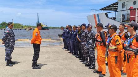 Tim SAR gabungan sedang apel bersama untuk bergerak ke lokasi kejadian – Surya Papua/IST