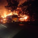 Kebakaran kios dan mesin pompa bensin milik salah seorang warga di Marga Mulya – Surya Papua/IST