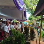 koung empat Pengukuhan pengurus Kerukunan Keluarga Maumere oleh Ketua Flobamora Kabupaten Merauke, Arnoldus Moda – Surya Papua/Frans Kobun