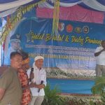 Perwakilan masyarakat dari Kampung Kamanggi, Andreas Dinggon sedang menyampaikan aspirasinya – Surya Papua/Frans Kobun