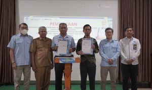 Foto bersama saat pembukaan pelatihan berbasis kompetensi untuk service motor – Surya Papua/IST