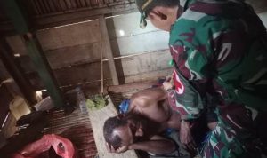 Pelayanan kesehatan yang dilakukan Satgas Pamtas RI-PNG- Surya Papua/IST