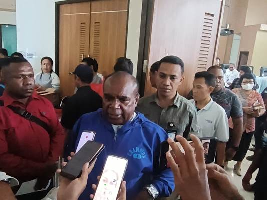 Bupati Merauke, Romanus Mbaraka – Surya Papua/Frans Kobun