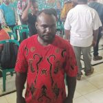 Kepala Kampung Tanas, Samuel Mugujay – Surya Papua/Frans Kobun