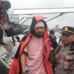Korban Lukman Efendi saat dievakuasi ke Timika – Surya Papua/IST