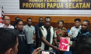 Penyerahan aspirasi secara tertulis kepada KPU Provinsi Papua Selatan – Surya Papua/IST