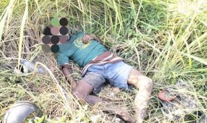 Sesosok mayat ditemukan di Jalan Transito-Gudang Arang- Surya Papua/Frans Kobun