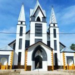 Bangunan Gereka santo Isidorus Batu Merah Kimaam yang megah itu – Surya Papua/Frans Kobun