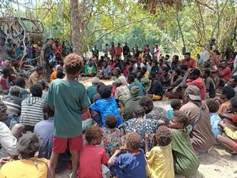 Masyarakat di Kampung Wantarma, Distrik Kontuar, Kabupaten Merauke – Surya Papua/Frans Kobun