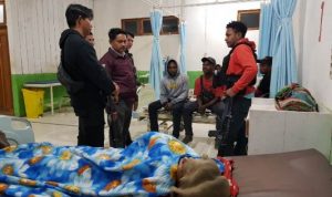 Masyarakat yang ditembak KKB di Kampung Okpol, Kabupaten Pegunungan Bintang – Surya Papua/IST