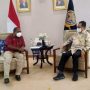 Bupati Merauke, Romanus Mbaraka saat bertemu dengan Menteri Perhubungan RI – Surya Papua/IST