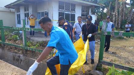 Salah seorang tukang parkir ditemukan tewas di Jalan Misi – Surya Papua/Frans Kobun