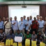 Perusahaan melakukan pelepasan anak – anak marga penerima beasiswa BPDP-KS angkatan ke-4 di ruang training TSE Group – Surya Papua/IST