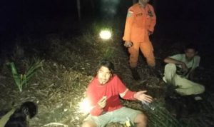 Teguh, warga Kampung kamnosari, Distrik Jagebob, Kabupaten Merauke ditemukan dalam keadana hidup setelah tersesat di hutan – Surya Papua/IST
