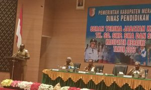 Bupati Merauke, Romanus Mbaraka sedang berikan sambutan – Surya Papua/Frans Kobun
