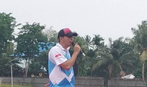 Kepala Dinas Pemuda dan Olahraga Kabupaten Merauke, Mike Walinaulik berikan sambutan – Surya Papua/Frans Kobun