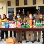 Makanan ringan dan minuman kadaluarsa yang disita, dilakukan pemusnahan – Surya Papua/IST