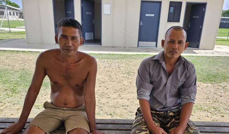 Dua nahkoda Merauke yang telah dinyatakan bebas dari penjara PNG – Surya Papua/IST