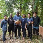 Peneliti dari Fakultas Kehutanan IPB melakukan penelitian terhadap Carrettochelys insculpta atau Kura – Kura Moncong Babi Dewasa yang berada di wilayah Kabupaten Boven Digoel – Surya Papua/IST